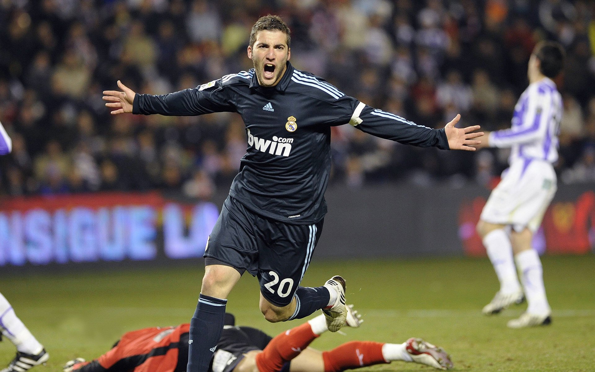 勇士队冲击联盟纪录，期待辉煌，勇士队的比赛